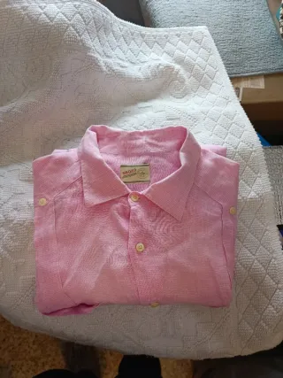 Camisa de hombre rosa y blanco