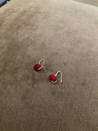 Pendientes piedra roja hechos a mano