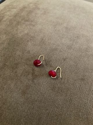 Pendientes piedra roja hechos a mano