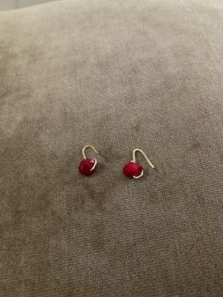 Pendientes piedra roja hechos a mano