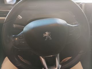 SIN ENTRADA! Peugeot 2008 DIESEL 79000KM!