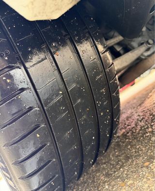 Neumáticos 275-35-19