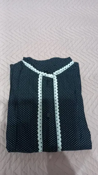 Traje de aldeana lunares