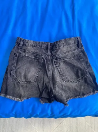 Pantaloncini neri in jeans donna