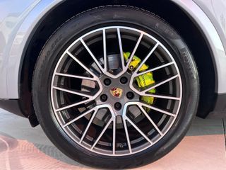 Porsche Cayenne E-Hybrid 2020