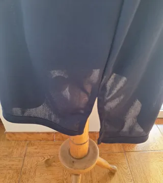 Maglia blu maniche corte con spacchi