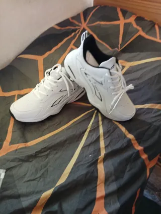 Zapatillas deportivas blancas
