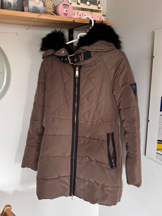 Anorak Zara Talla XS Marrón con Capucha