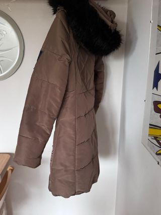 Anorak Zara Talla XS Marrón con Capucha