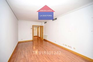 Piso en venta en El Pinar - La Dehesa - Resto de Navalcarnero en Navalcarnero