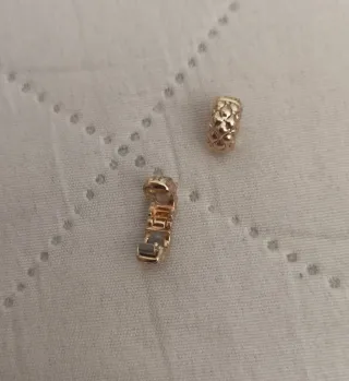 Pulsera Pandora Oro con Charm Textura