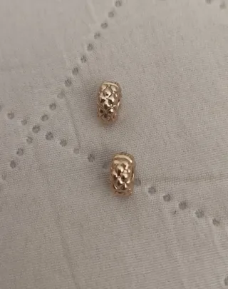 Pulsera Pandora Oro con Charm Textura