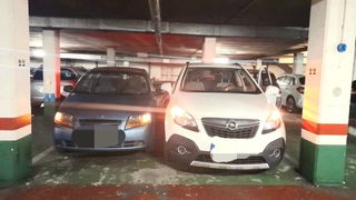 Plaza de garaje en el centro de Santiago.