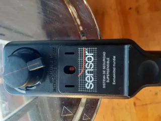 Olla a presión Tefal Sensor 8L Muy poco uso