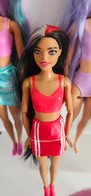 6 Muñecas Barbie Cutie Reveal