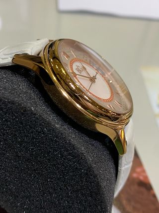 Reloj BG Dorado