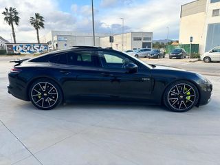 Porsche Panamera 2020