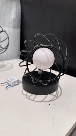 Lámpara de techo metal y madera