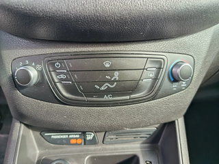 SIN ENTRADA!Ford Tourneo Courier GASOLINA 71000KM!