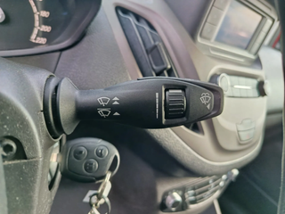 SIN ENTRADA!Ford Tourneo Courier GASOLINA 71000KM!