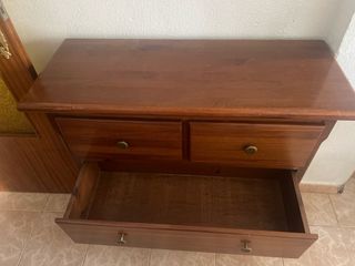 Cómoda de madera 4 cajones