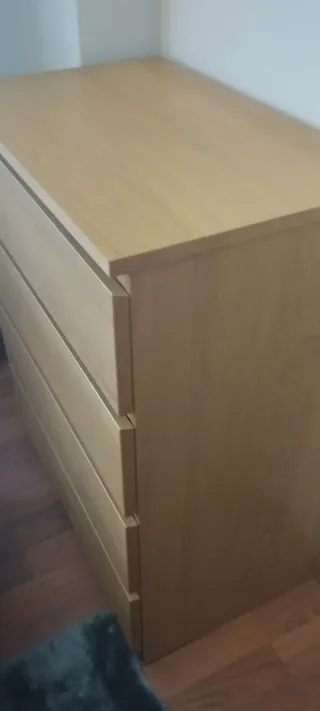 Cómoda Malm 4 cajones madera