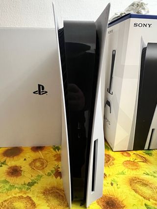 SE ESCHAN OFERTAS Consola Sony PS5 Blanca