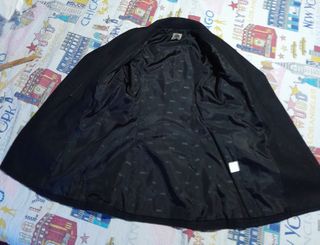 Abrigo casi nuevo y estiloso