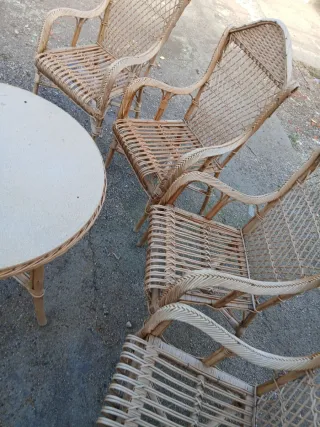 Conjunto Terraza Mimbre Vintage (Mesa + 4 Sillas)
