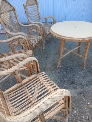 Conjunto Terraza Mimbre Vintage (Mesa + 4 Sillas)