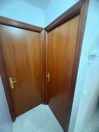 Puerta madera interior con cristal