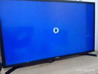 Smart TV  32 pulgadas Samsung Negra y Multicolor