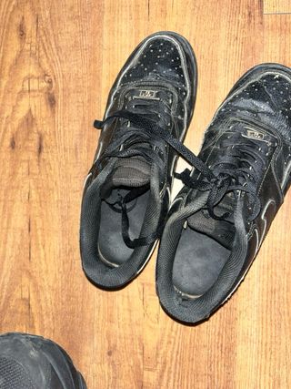 Nike Air Force 1 Negras