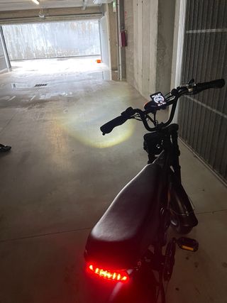 Bici elettrica fat nera