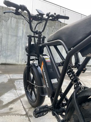 Bici elettrica fat nera