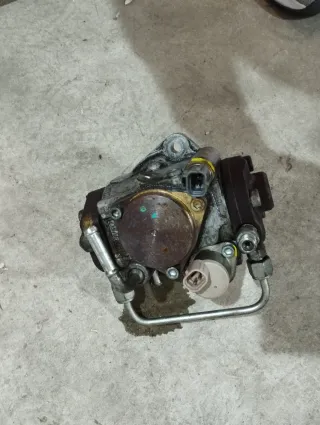 Bomba de alta Toyota 22100-0R011