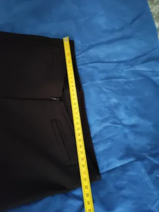 Pantalón vestir elástico burdeos