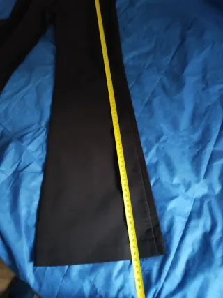 Pantalón vestir elástico burdeos