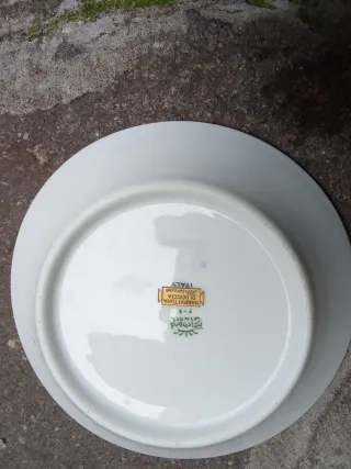 Piatto decorato con fiori e bordo oro Richard Gino