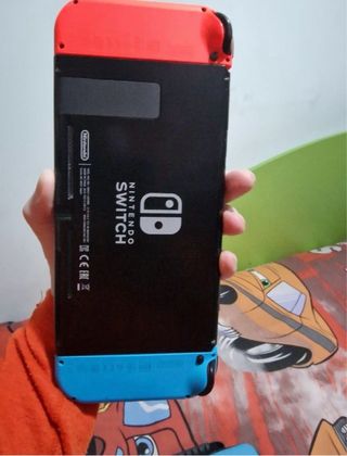 Nintendo Switch Azul y Rojo