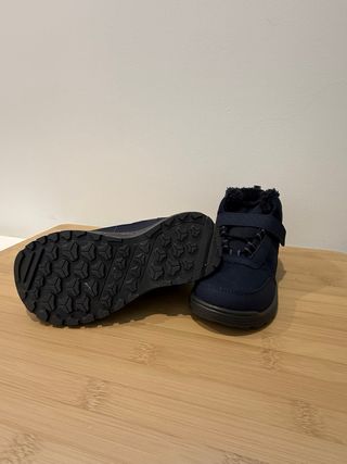 Botas de nieve y apreski con velcro. Niño talla 29