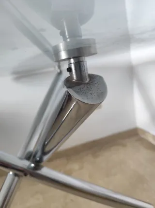 Mesa redonda cristal y aluminio