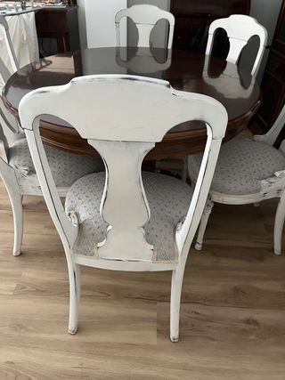 Mesa redonda y 6 sillas