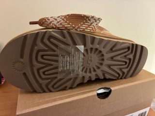 Stivali UGG nuovi con etichetta