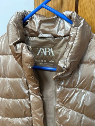Plumífero dorado acolchado talla 13-14 zara kids