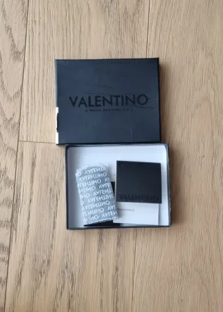 Fermasoldi magnetico Valentino nero in vera pelle