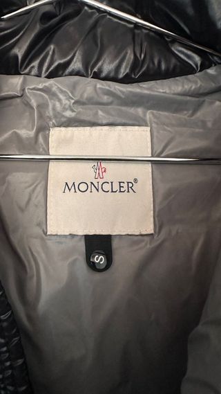 Moncler Chaqueta Negra Talla S Y talla L