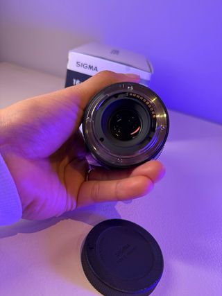 Lente Sigma 16mm F1.4 DC DN