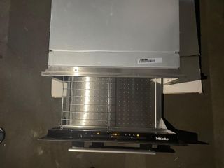 Calientaplatos Miele 6229 Obsidian Black