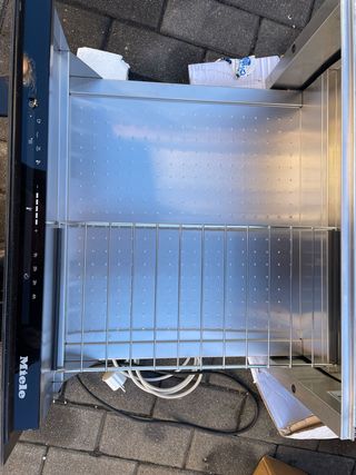 Calientaplatos Miele 6229 Obsidian Black